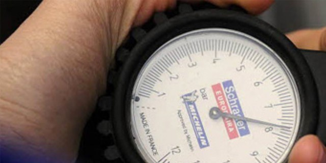 Quelles pressions pneus?